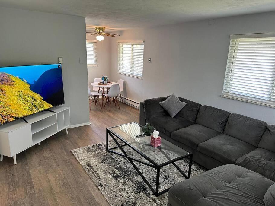 Apartamento Cozy Apt Near Downtown Dayton Exterior foto